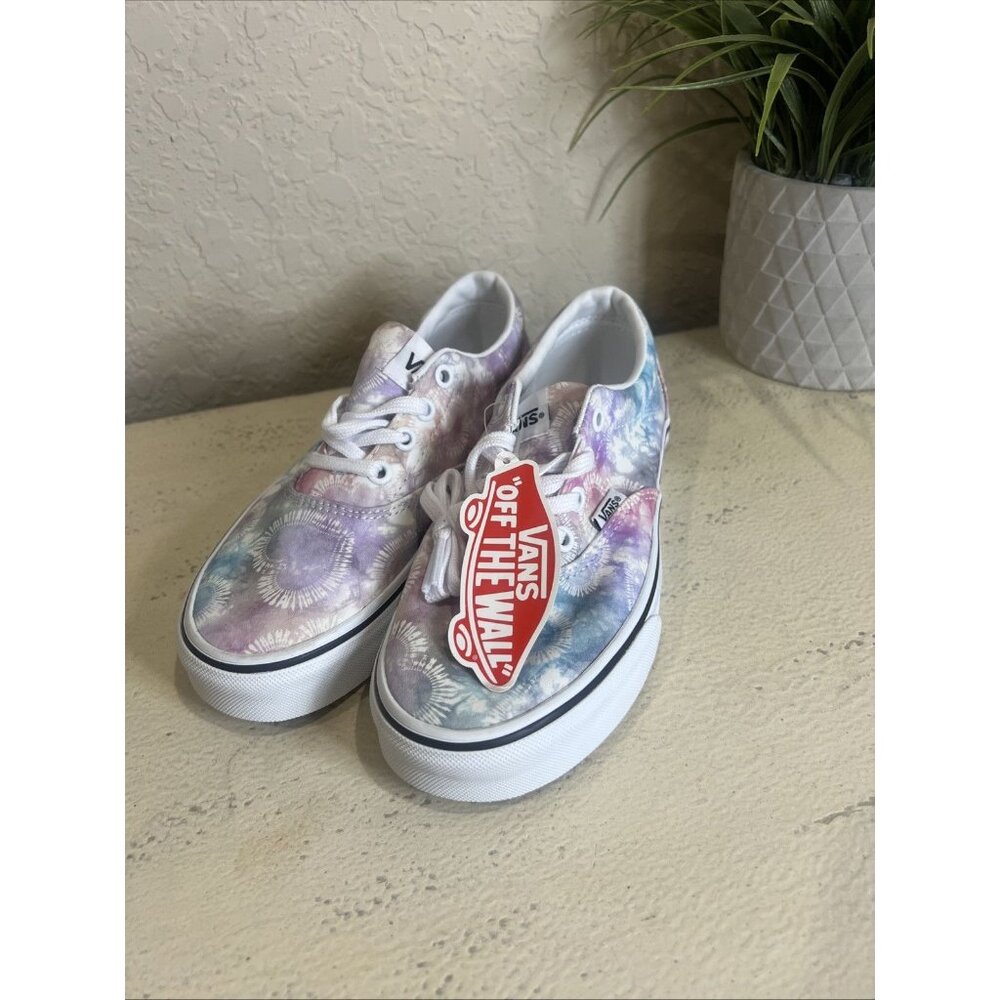 Vans Women's Doheny Heart Tie Dye Multicolor Skate Shoes - Size 6 NWOB